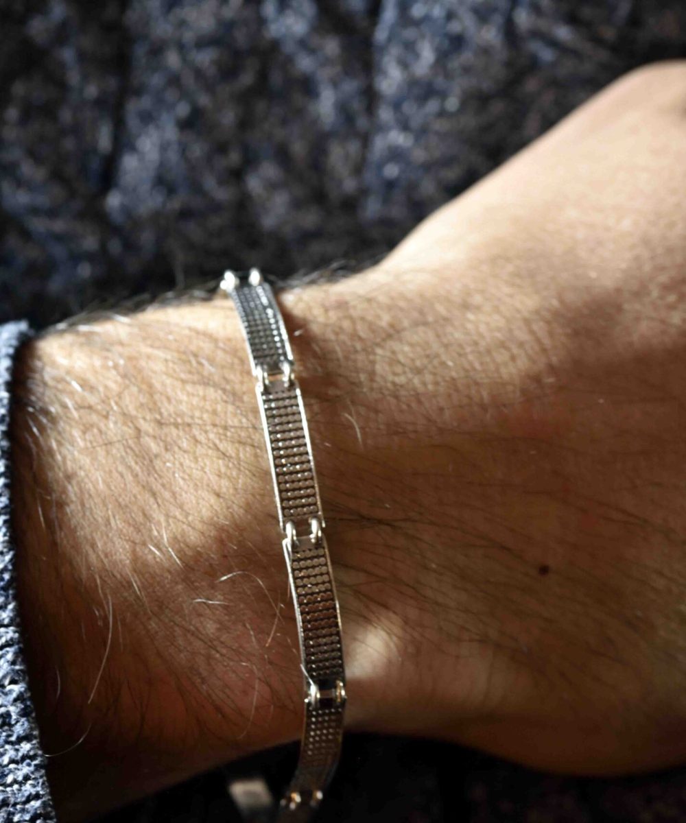 Bracciale uomo Italia in Argento Indossato