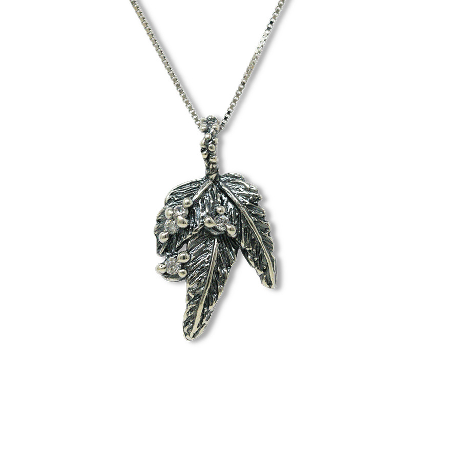 Alternative view of Collana Laurea Lr01