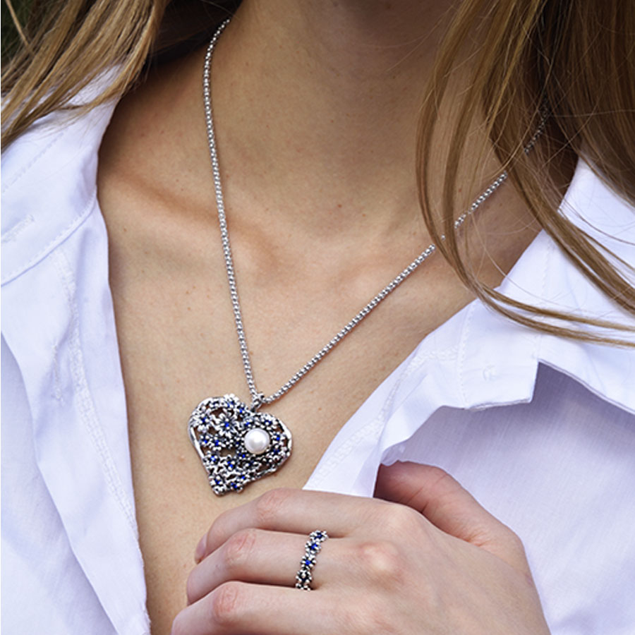 Alternative view of Collana Primule D'Argento PrmCuore-Perla