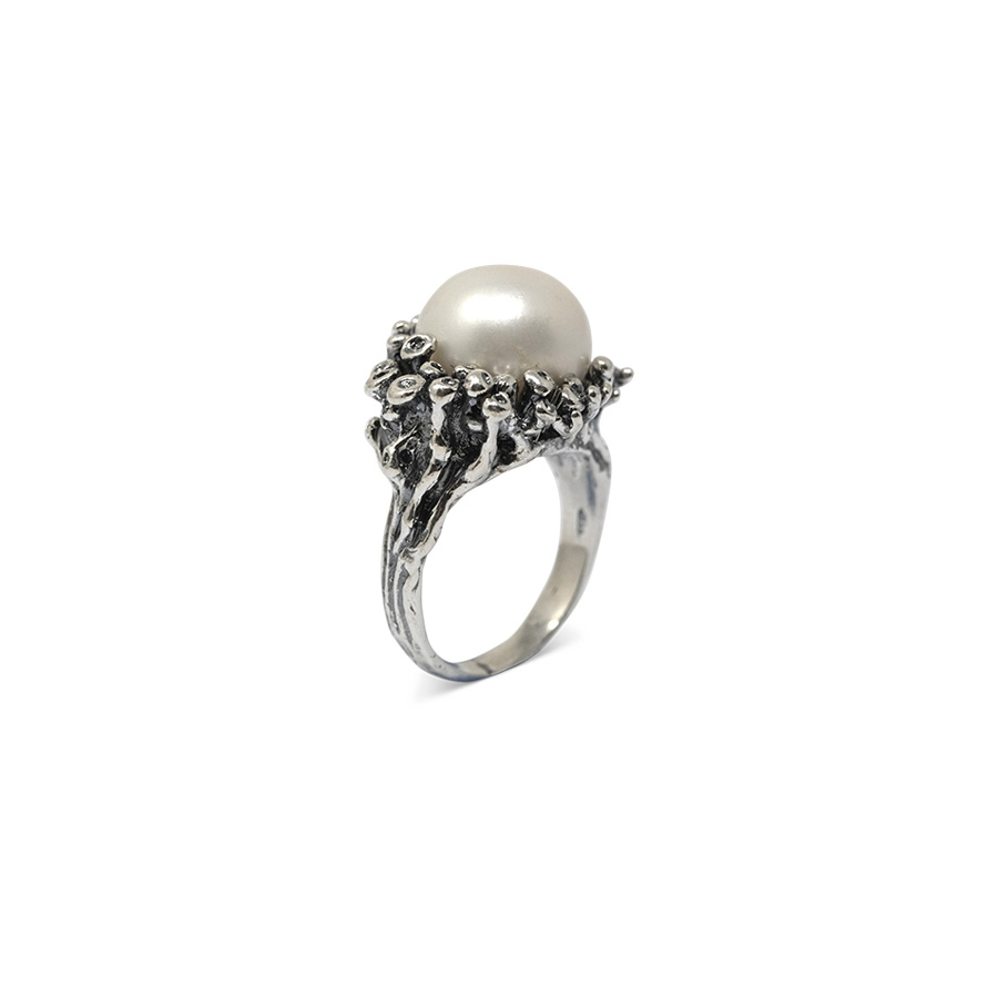 Alternative view of Anello Medusa AnMDS02-Perla