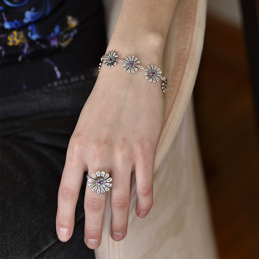 Alternative view of Bracciale Daisy BrDsy11