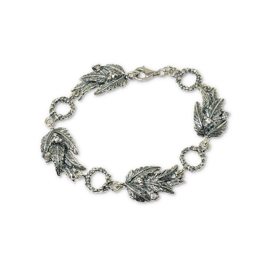Alternative view of Bracciale Laurea BrLr02