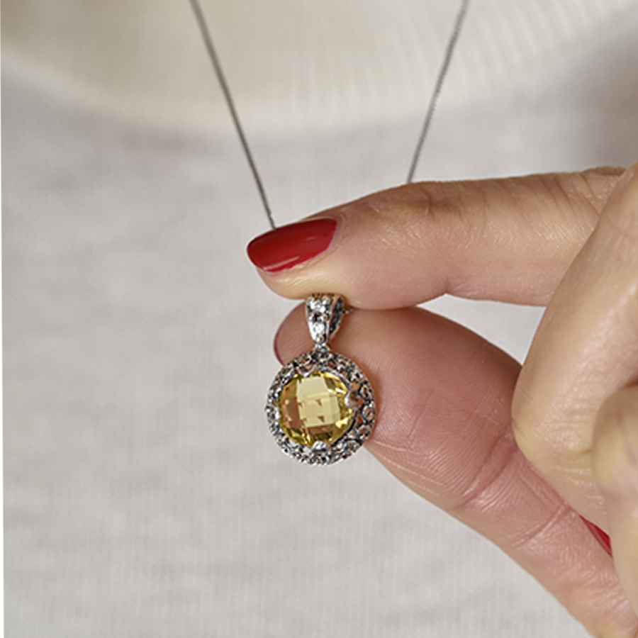 Alternative view of Collana Cumeja Cmj01